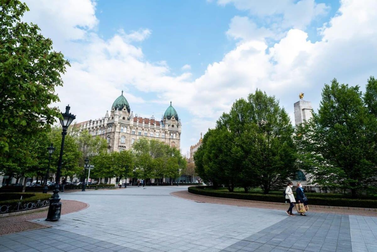 Lovely Downtown Apartment Close To The Basilica Budapest Exteriör bild