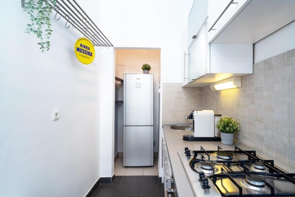 Lovely Downtown Apartment Close To The Basilica Budapest Exteriör bild
