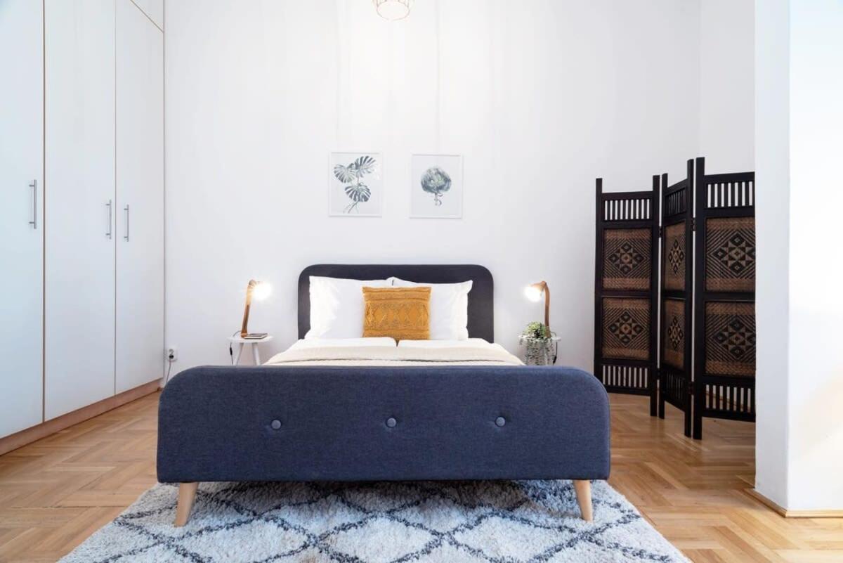 Lovely Downtown Apartment Close To The Basilica Budapest Exteriör bild
