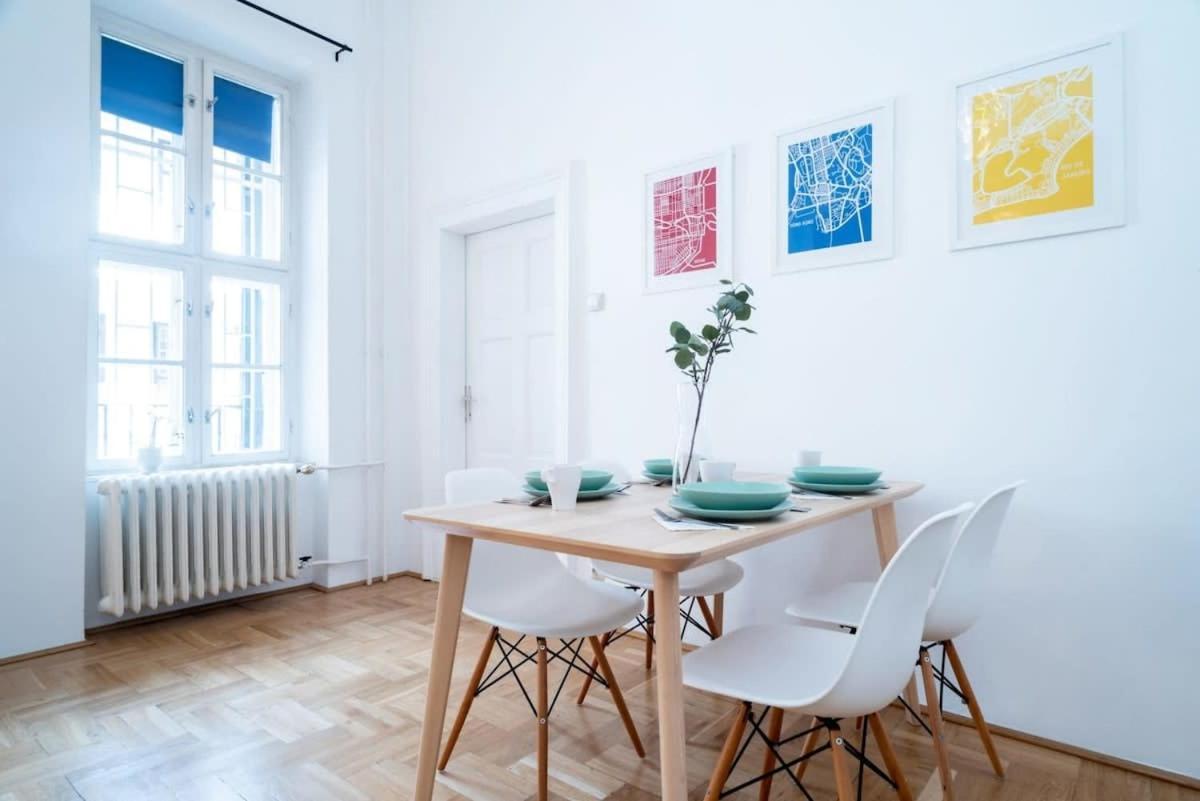 Lovely Downtown Apartment Close To The Basilica Budapest Exteriör bild